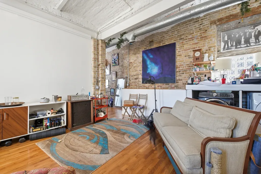 1421 West Chicago Avenue Chicago IL 60642