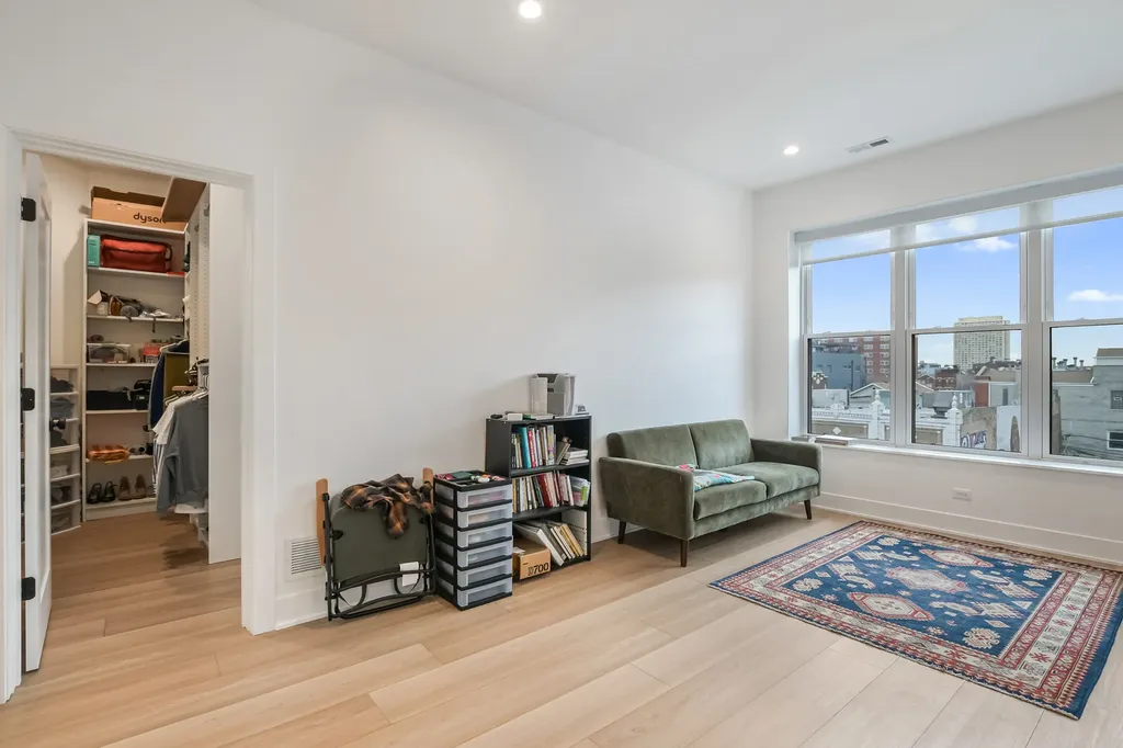 1421 West Chicago Avenue Chicago IL 60642