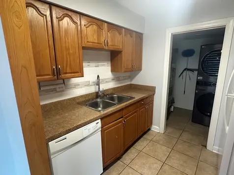 5700 Dutch Mill Court Hanover Park IL 60133