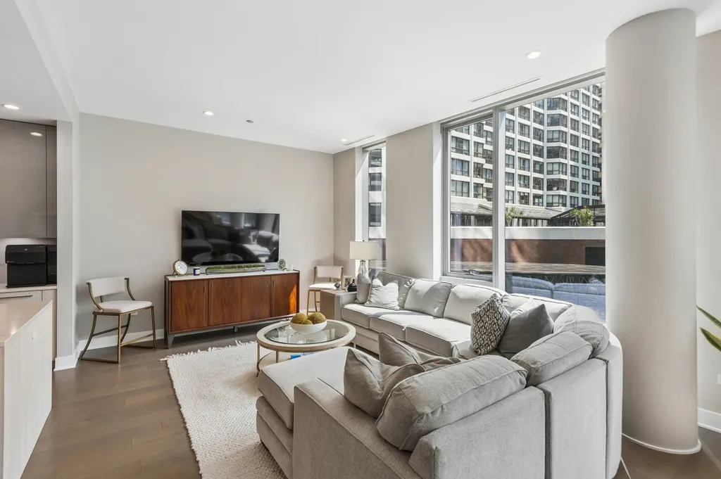 403 North Wabash Avenue Chicago IL 60611