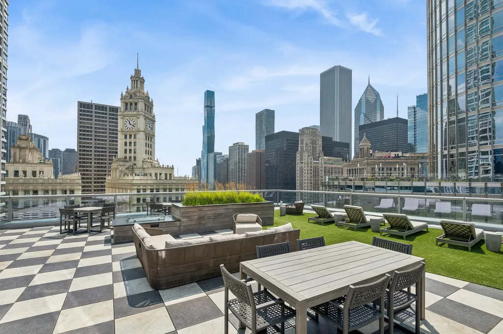 403 North Wabash Avenue Chicago IL 60611