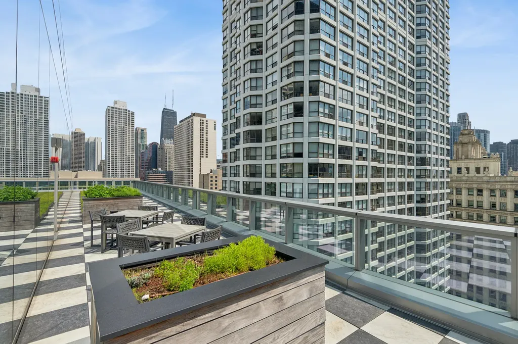 403 North Wabash Avenue Chicago IL 60611