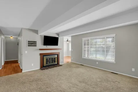 2138 Harbortown Circle Champaign IL 61821