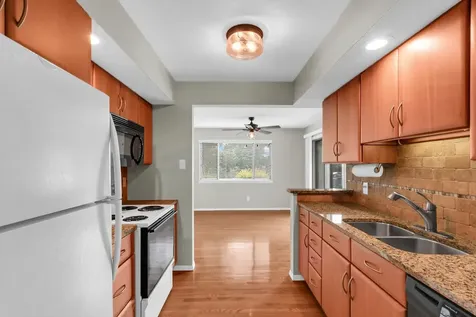 2138 Harbortown Circle Champaign IL 61821
