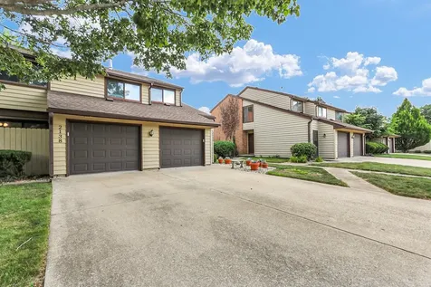 2138 Harbortown Circle Champaign IL 61821
