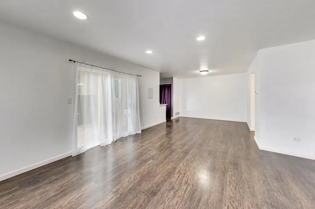 5B Fernwood Drive Bolingbrook IL 60440