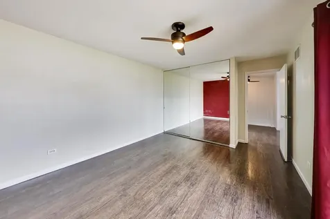 5B Fernwood Drive Bolingbrook IL 60440
