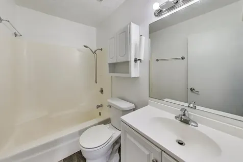 5B Fernwood Drive Bolingbrook IL 60440