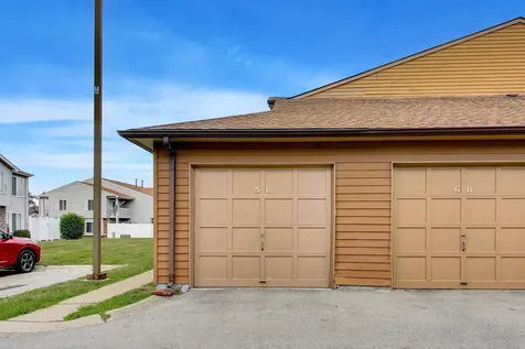 5B Fernwood Drive Bolingbrook IL 60440