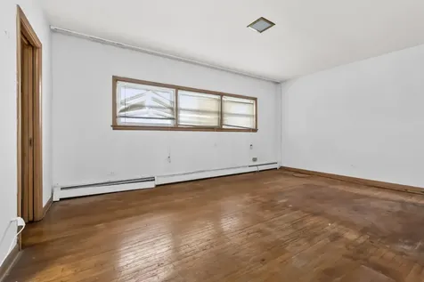 2544 East 83rd Street Chicago IL 60617