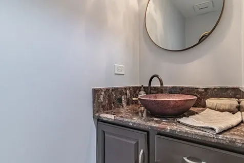 31 Fox Trail Lincolnshire IL 60069