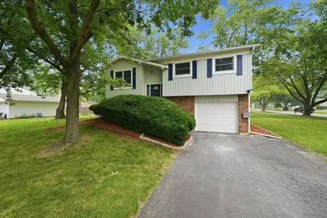 212 Kenilworth Drive Bolingbrook IL 60440