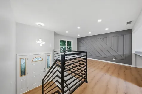 212 Kenilworth Drive Bolingbrook IL 60440
