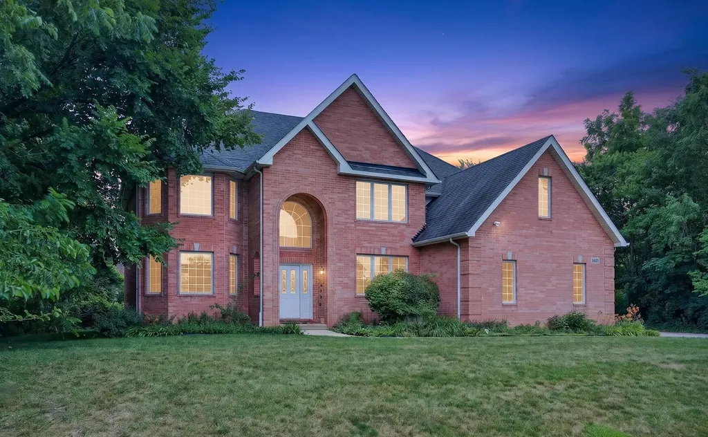1605 Myrtle Park Street Roselle IL 60172