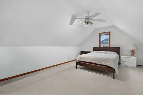 1605 Myrtle Park Street Roselle IL 60172