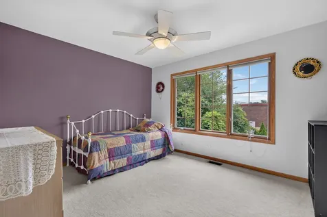 1605 Myrtle Park Street Roselle IL 60172