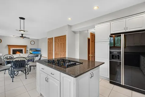 1605 Myrtle Park Street Roselle IL 60172