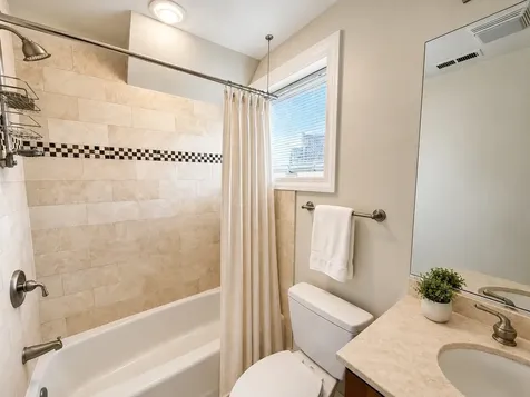 944 West Concord Place Chicago IL 60614