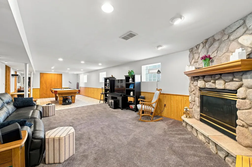 6010 South Mobile Avenue Chicago IL 60638