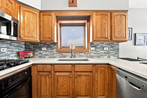 6010 South Mobile Avenue Chicago IL 60638