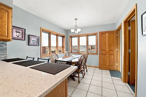 6010 South Mobile Avenue Chicago IL 60638