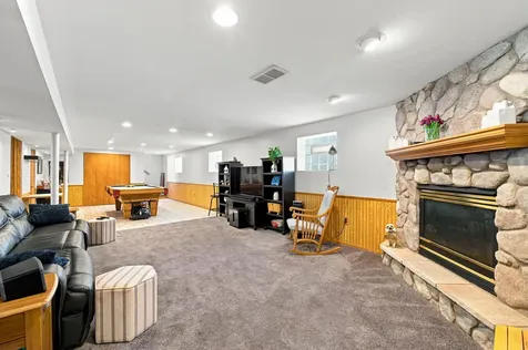 6010 South Mobile Avenue Chicago IL 60638