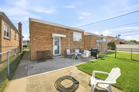 6010 South Mobile Avenue Chicago IL 60638