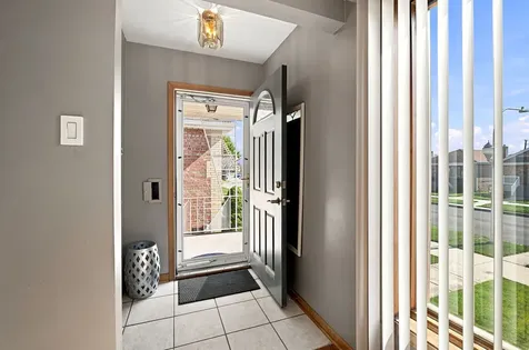 6010 South Mobile Avenue Chicago IL 60638