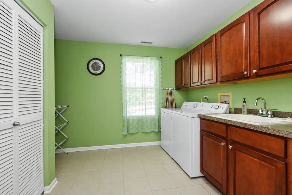 9418 Albany Court Orland Park IL 60467