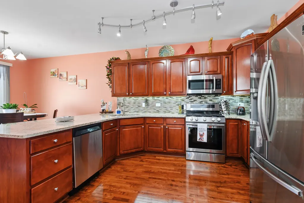 9418 Albany Court Orland Park IL 60467