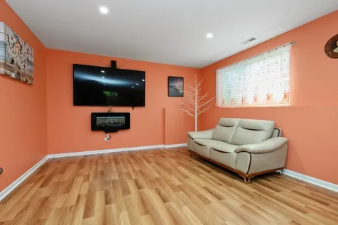 9418 Albany Court Orland Park IL 60467