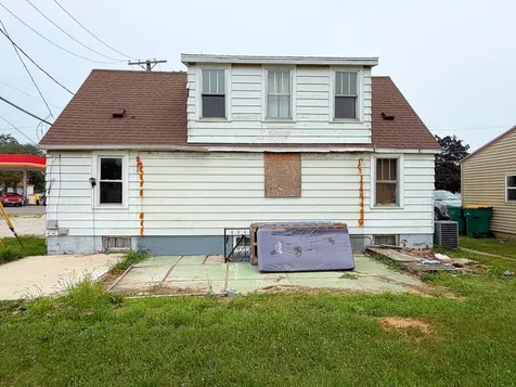 105 East 12th Street Streator IL 61364