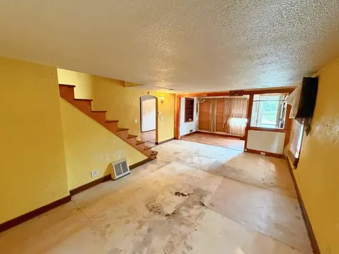 105 East 12th Street Streator IL 61364