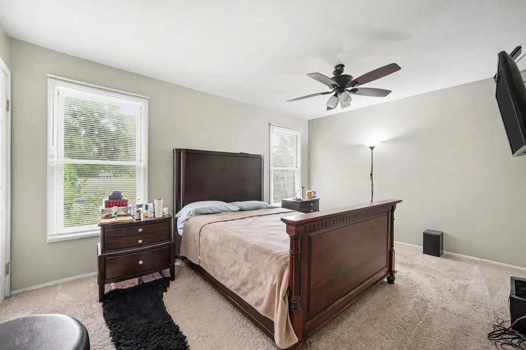 532 Carlyle Lane Bolingbrook IL 60440