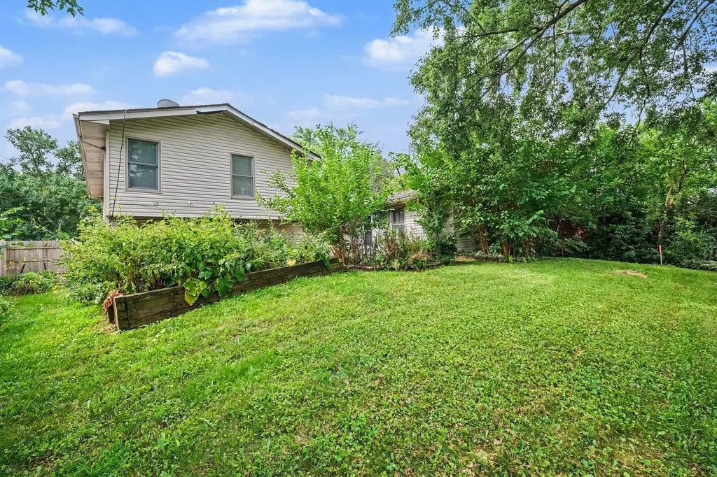 532 Carlyle Lane Bolingbrook IL 60440