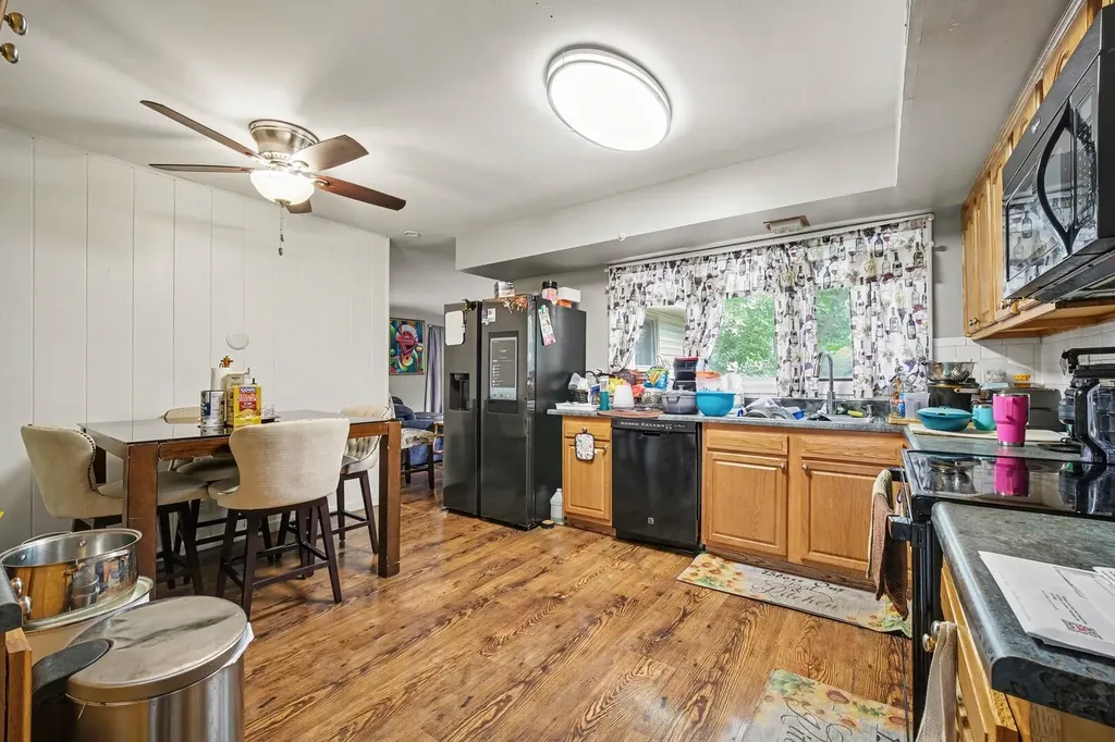532 Carlyle Lane Bolingbrook IL 60440