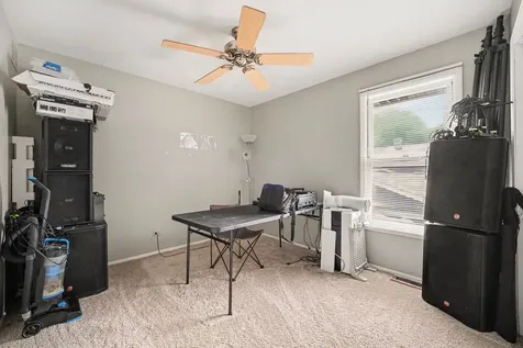 532 Carlyle Lane Bolingbrook IL 60440