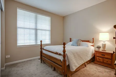 35 Pacific Avenue Hawthorn Woods IL 60047