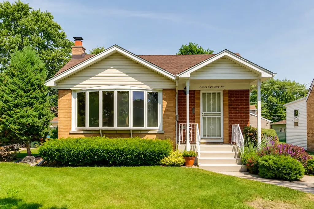 7845 North Nora Avenue Niles IL 60714