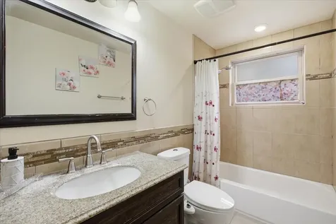 2746 North 75th Court Elmwood Park IL 60707