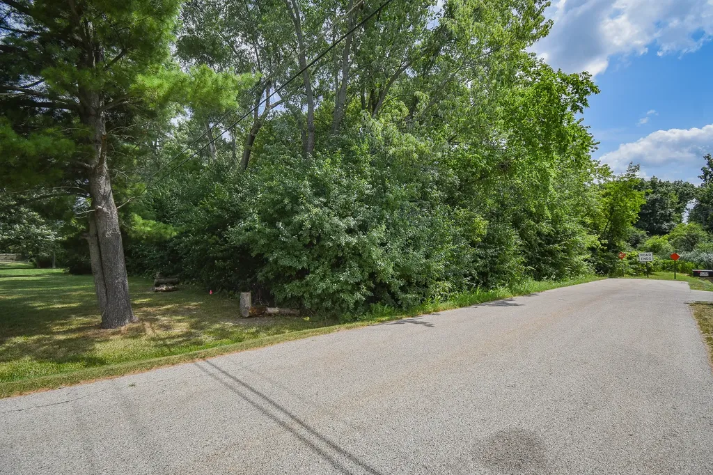 12362 West Graves Avenue Beach Park IL 60087
