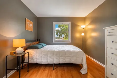 186 Judith Court Bartlett IL 60103