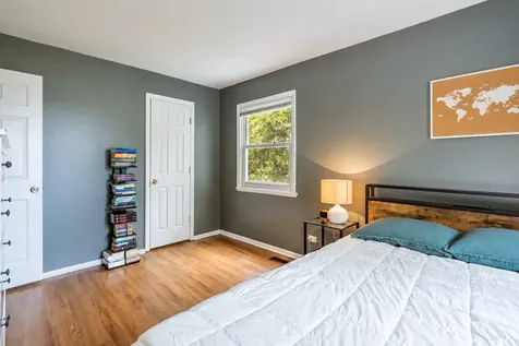 186 Judith Court Bartlett IL 60103