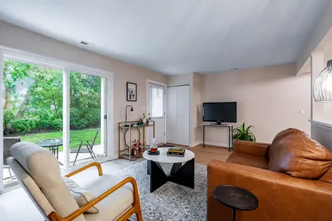 186 Judith Court Bartlett IL 60103