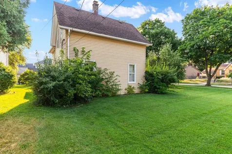 514 Locust Street Elgin IL 60123