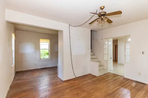 514 Locust Street Elgin IL 60123