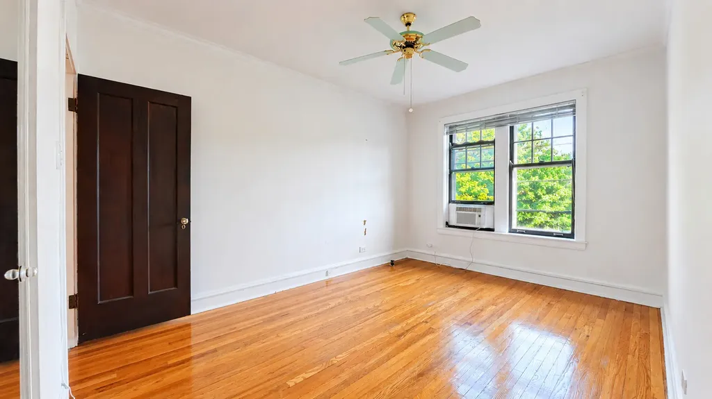 2208 West Winnemac Avenue Chicago IL 60625
