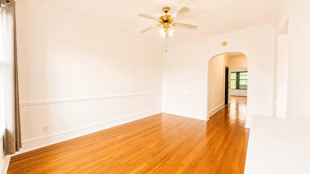 2208 West Winnemac Avenue Chicago IL 60625