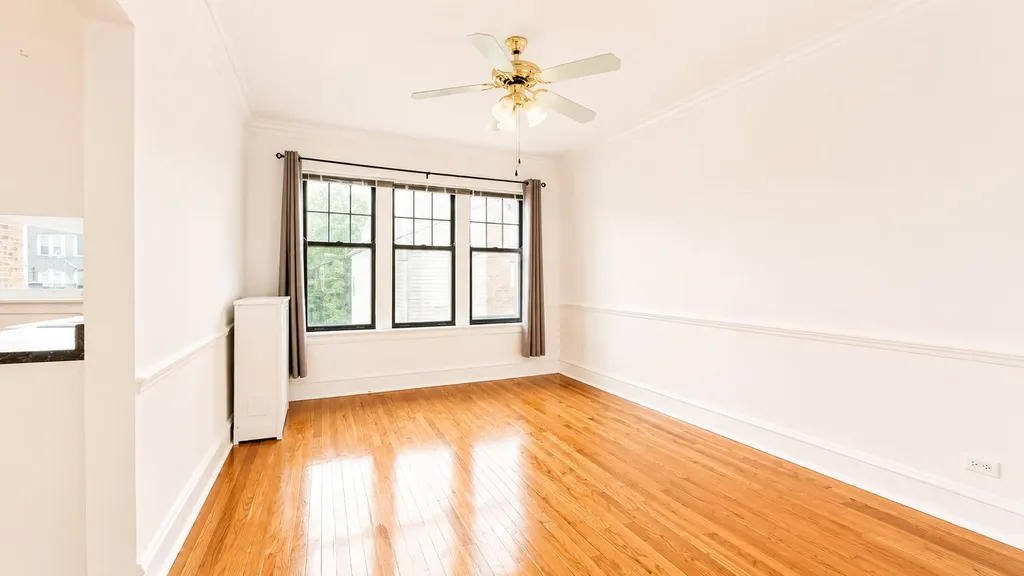 2208 West Winnemac Avenue Chicago IL 60625