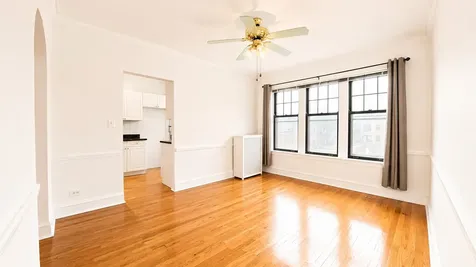 2208 West Winnemac Avenue Chicago IL 60625